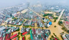 Hơn 128.000 ngôi nhà bị ngập, Bộ Chính trị yêu cầu hỗ trợ vùng lũ miền Trung