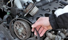 Hầu hết các nhà sản xuất ô tô đều đưa ra khuyến cáo về thời điểm để bạn thay dây đai cam