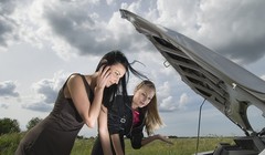 Việc kiểm tra động cơ thường xuyên sẽ giúp bạn yên tâm hơn trong mỗi chuyến hành trình