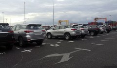 Lô 280 xe Fortuner vừa mới được cập cảng Hải Phòng vào chiều 15/7. (Ảnh: Báo Giao Thông)