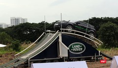 Chương trình trải nghiệm "Above & Beyond Tour" được Land Rover Việt Nam tổ chức xuyên suốt 5 ngày diễn ra triển lãm VMS 2018 (24-28/10/2018) 