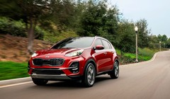 Các hệ thống truyền động trên Kia Sportage 2020 được giữ nguyên từ mô hình 2019.