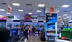 Gian hàng tivi tại siêu thị điện máy Pico