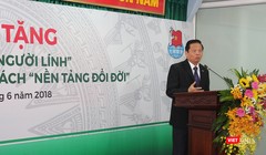 TS Lê Doãn Hợp - Chủ tịch Danh dự Hội Truyền thông số Việt Nam, Trưởng ban chỉ đạo công trình "Ký ức người lính" phát biểu tại buổi lễ.