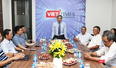 Ông Nguyễn Minh Hồng - Chủ tịch Hội Truyền thông số Việt Nam phát biểu với cán bộ, phóng viên, biên tập viên VietTimes