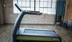 Máy chạy bộ giúp tiết kiệm hóa đơn tiền điện.
