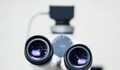 Kính hiển vi robot