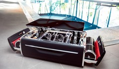 Hộp đựng sâm banh của xe Rolls Royce