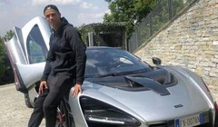 Ronaldo và siêu xe mới mua gần 1 triệu USD