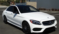 Mercedes C-class là quán quân trong danh sách.