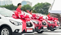 Khách hàng mua Vinfast Fadil giai đoạn đầu sẽ nhận được ưu đãi về giá khá lớn. 
