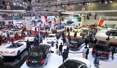 Một hội chợ triển lãm ô tô