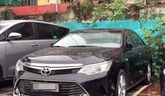 Chiếc Toyota Camry 2.5Q sản xuất năm 2017, đăng ký năm 2017 siêu lướt 18.000km giá 1,2 tỷ đồng. 