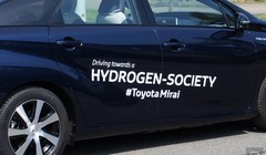 Những chiếc ôtô thử nghiệm của Tổ chức nghiên cứu khoa học và công nghiệp quốc gia Australia về bản chất là ôtô sử dụng động cơ điện.
