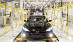 Trong một nhà máy ô tô của Honda