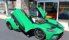 Chiếc xe Ford GT với cách mở cửa độc đáo