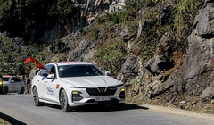 Lux A2.0 chinh phục những cung đường khó tại Hà Giang.

