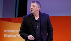 Ông Ryan Garvin, Giám đốc mảng Surface của Microssoft 