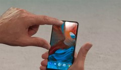 Essential Phone (ảnh Phone Arena) 
