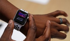 Apple Watch 3 vừa được Apple cho ra mắt cùng với bộ 3 iPhone hôm 12/9 (Business Insider)