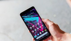 Pixel 2 XL (The Verge)