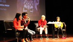 Buổi lễ ra mắt cuốn sách Black Rose có sự tham dự của họa sỹ Dương Thạch Thảo và rapper nổi tiếng Karik