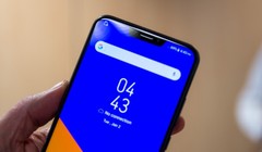 Chiếc Asus ZenFone 5 có thiết kế giống hệt iPhone X (ảnh fonearena)