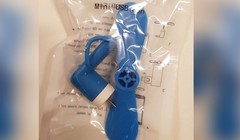 Chiếc quạt USB nằm trong túi quà mà Ban tổ chức phát cho các phóng viên