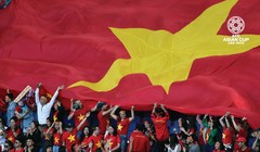 Cổ động viên Việt Nam ngất ngây với chiến tích lọt vào vòng 1/8 Asian Cup của đội tuyển Việt Nam (ảnh: Fox Sport)