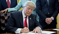 Tổng thống Trump coi Huawei là mối đe dọa đến an ninh quốc gia