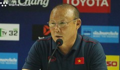 HLV Park Hang-seo tại buổi họp báo (ảnh: webthethao)