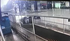 Anh Mạnh cứu cháu bé