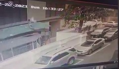 Mái tôn đã cứu cháu bé