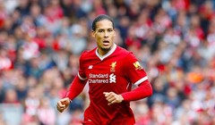 Van Dijk là chốt chặn tin cậy trong hàng phòng ngự của Liverpool