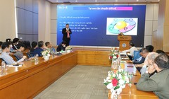 Hội thảo Chuyển đổi số tại trường Đại học Kinh tế Quốc dân Hà Nội (ảnh Đăng Khoa)