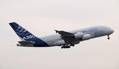 Mẫu máy bay chở khách lớn nhất thế giới A380 của Airbus
