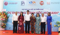 Đại diện Hội nhà văn Việt Nam, Hội Truyền thông số Việt Nam, Trung tâm Bản quyền số, hệ thống phổ thông liên cấp Alfred Nobel tại Lễ ra mắt và triển khai dự án "Nâng cánh ước mơ xanh" 