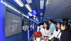 Lực lượng lao động của TP.HCM hiện nay khoảng 5 triệu người và sẽ tăng từ 2,3 đến 2,5% mỗi năm, cơ cấu kinh tế theo hướng dịch vụ - công nghiệp - nông nghiệp