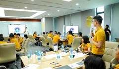 Chuyên gia FPT Digital thảo luận về chuyển đổi số với ban lãnh đạo và các trưởng phòng của Cát Tường Group