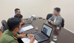 Đại diện Thanh tra Sở TT&TT TP.HCM và Công an thành phố làm việc với TikToker Nờ Ô Nờ (ảnh: Sở TT&TT TPHCM)