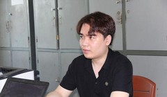 Đối tượng Trần Đức Tiến tại cơ quan điều tra (ảnh: CA thị xã Hoàng Mai, Nghệ An)