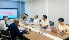 Chủ tịch Hiệp hội Công nghiệp Viễn thông Singapore thăm và làm việc với VDCA