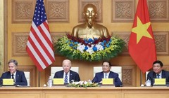 Thủ tướng Phạm Minh Chính và Tổng thống Joe Biden dự Hội nghị cấp cao về Đầu tư và Đổi mới sáng tạo tại Hà Nội, sáng 11/9 (ảnh: VGP)