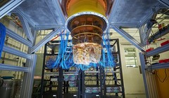 Máy tính lượng tử