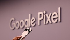 Bộ đôi Google Pixel 10. Ảnh: Reuters
