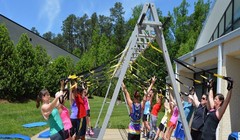 Khuôn viên khổng lồ ở Bắc Carolina mang lại cho nhân viên công ty đầy đủ các hoạt động giải trí thoải mái (ảnh: Business Insider)