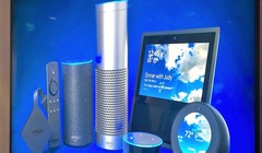 Các thiết bị loa thông minh của Google và Amazon (Reuters)