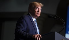 Tổng thống Trump sẽ không rút lại đe dọa trừng phạt Iran (Ảnh: AP)