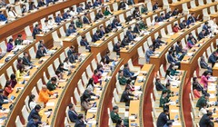 Khai mạc kỳ họp Quốc hội, bàn sửa đổi Hiến pháp và sáp nhập tỉnh