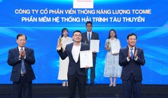 Ông Hoàng Lê Viết Thắng, Chủ tịch Hội đồng quản trị, đại diện nhận giải 